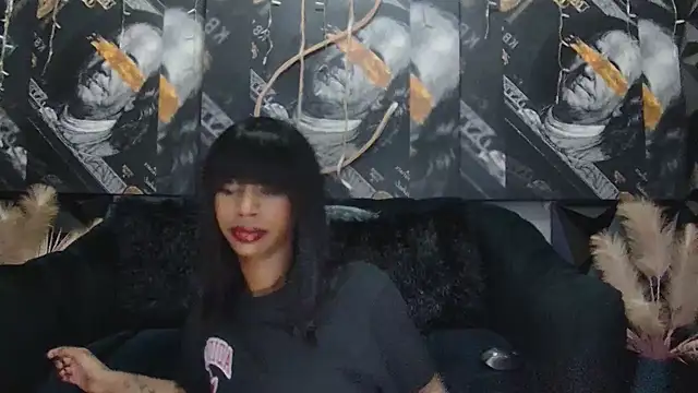 Lilmisbaddyxxx online show from March 31, 2026, 4:09 pm