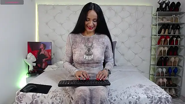 yury m2  online show from October 28, 2025, 2:56 am