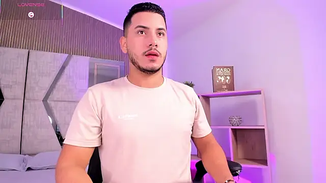 Axel grey  online show from January 16, 2026, 12:20 pm