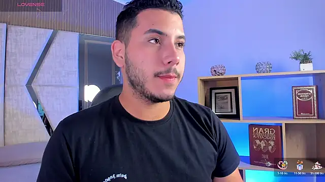 Axel grey  online show from April 14, 2026, 12:43 pm