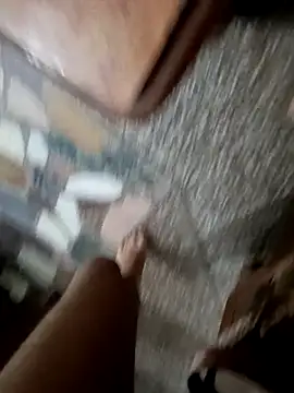 xerxusi online show from October 6, 2025, 9:10 am