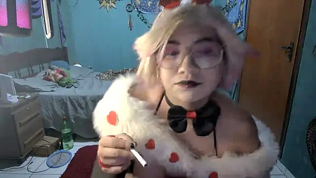 Angel Duck online show from November 7, 2025, 12:26 am