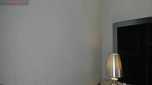 CarolineLee  online show from February 21, 2026, 10:34 pm