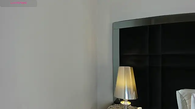 CarolineLee  online show from February 18, 2026, 10:39 pm