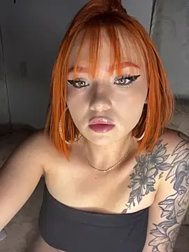 Alysson LS online show from November 26, 2025, 2:11 am