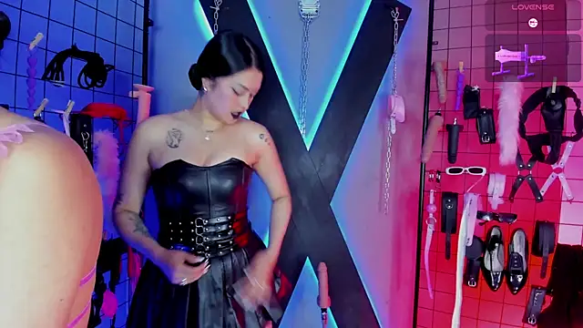 VictoryaLiah BDSM online show from October 3, 2025, 12:06 pm