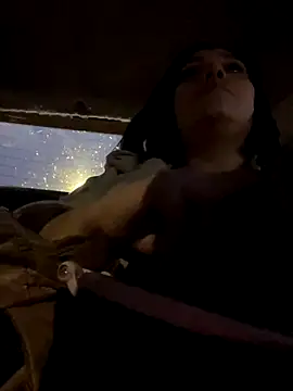 Snapshot of caroline__muller chatting on September 30, 2025, 10:32 am caroline muller online show from September 30, 2025, 10:32 am