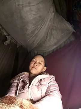 Snapshot of MaiHoa69 chatting on February 7, 2026, 10:01 am MaiHoa69 online show from February 7, 2026, 10:01 am