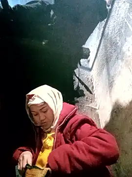 Snapshot of MaiHoa69 chatting on January 12, 2026, 1:23 am MaiHoa69 online show from January 12, 2026, 1:23 am