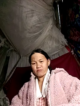 Snapshot of MaiHoa69 chatting on February 18, 2026, 1:14 am MaiHoa69 online show from February 18, 2026, 1:14 am