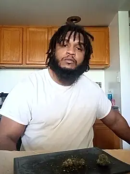 Longthickdick33 online show from April 22, 2026, 5:42 pm