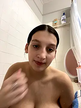 madsdeluxe online show from November 12, 2025, 5:44 am