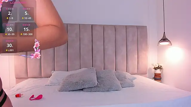 Snapshot of sussan_rave chatting on September 26, 2025, 12:34 pm sussan rave online show from September 26, 2025, 12:34 pm