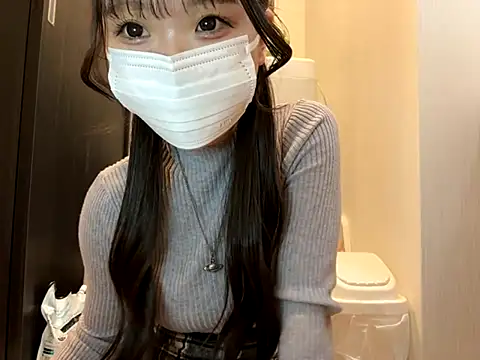 nano-da-u online show from October 10, 2025, 2:51 pm