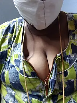 TAMIL ELAKKIYA online show from November 26, 2025, 4:01 am