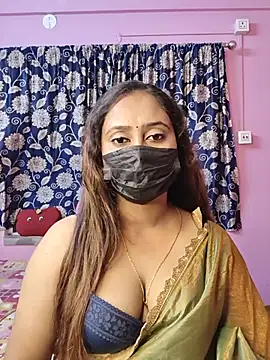 Cute-lusi online show from June 26, 2026, 7:20 pm