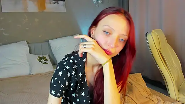 Snapshot of Daria_J chatting on October 1, 2025, 4:17 am Daria J online show from October 1, 2025, 4:17 am