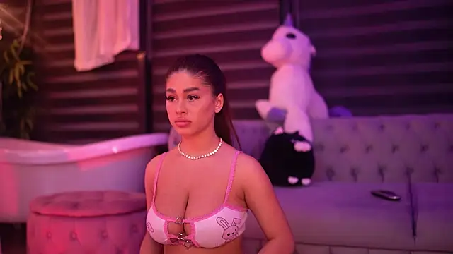 BellaNoirre online show from November 30, 2025, 6:52 pm