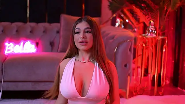 BellaNoirre online show from February 12, 2026, 6:40 pm