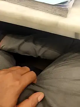 Snapshot of hotboy43339 chatting on February 20, 2026, 9:00 am hotboy43339 online show from February 20, 2026, 9:00 am