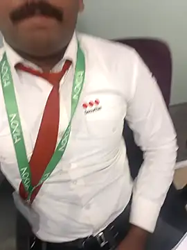 hotboy43339 online show from December 3, 2025, 5:30 am