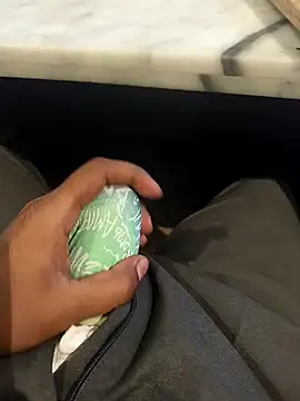 Snapshot of hotboy43339 chatting on February 22, 2026, 2:25 am hotboy43339 online show from February 22, 2026, 2:25 am