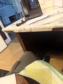 Snapshot of hotboy43339 chatting on February 15, 2026, 8:46 am hotboy43339 online show from February 15, 2026, 8:46 am