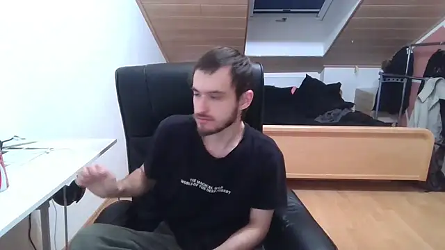 Bez3ybik online show from October 28, 2025, 12:11 am