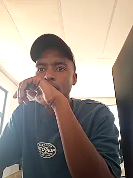 Snapshot of DxckMan3 chatting on October 6, 2025, 11:11 am DxckMan3 online show from October 6, 2025, 11:11 am