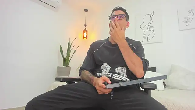 damian bull online show from December 2, 2025, 7:26 pm