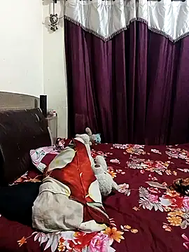 MEERAcle online show from February 10, 2026, 3:38 am