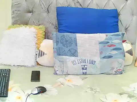 BigAssjuicy26 online show from September 21, 2025, 5:40 pm