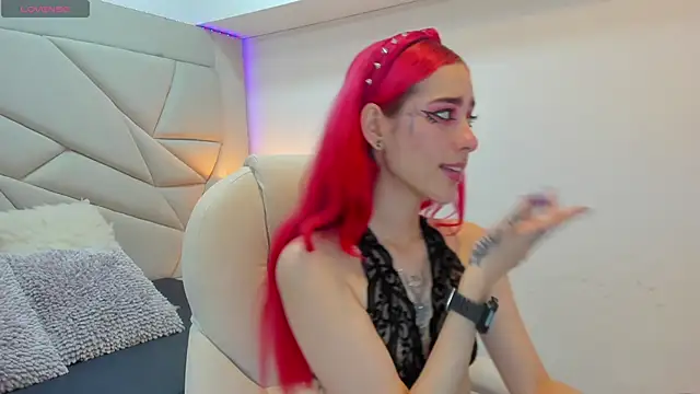 persefone 333 online show from September 26, 2025, 8:05 pm