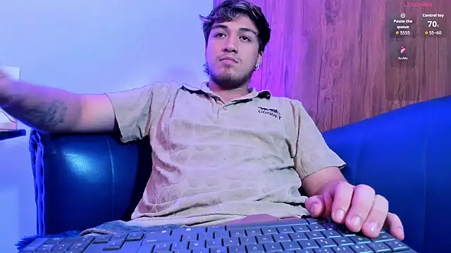 juanmechanic  online show from May 17, 2026, 4:56 am
