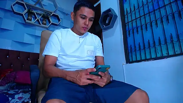 angelss 666 online show from February 4, 2026, 4:18 am