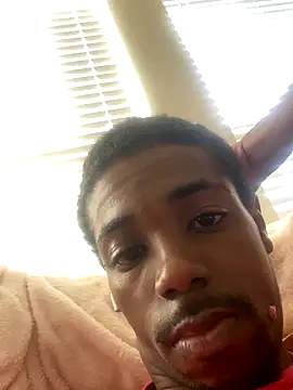 Snapshot of huhgtr chatting on November 3, 2025, 8:23 pm huhgtr online show from November 3, 2025, 8:23 pm