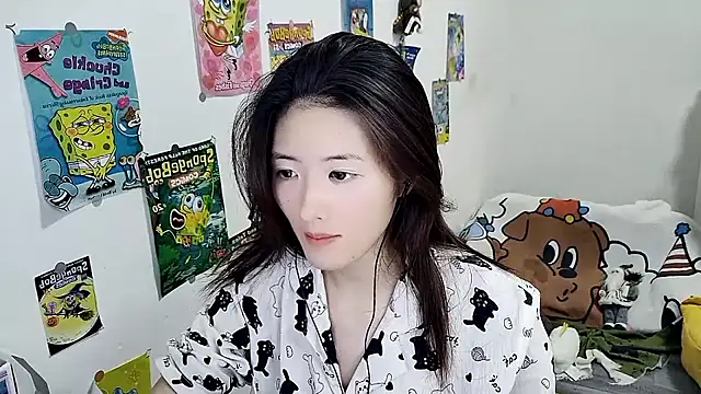 Snapshot of Moonlight-23 chatting on October 8, 2025, 2:51 pm Moonlight-23 online show from October 8, 2025, 2:51 pm