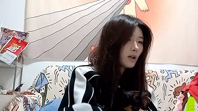 Snapshot of Moonlight-23 chatting on November 27, 2025, 1:00 pm Moonlight-23 online show from November 27, 2025, 1:00 pm