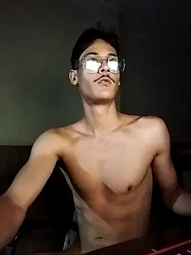 Snapshot of Mago666_ chatting on September 14, 2025, 3:07 am Mago666 online show from September 14, 2025, 3:07 am