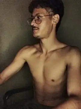 Snapshot of Mago666_ chatting on November 5, 2025, 3:31 am Mago666 online show from November 5, 2025, 3:31 am