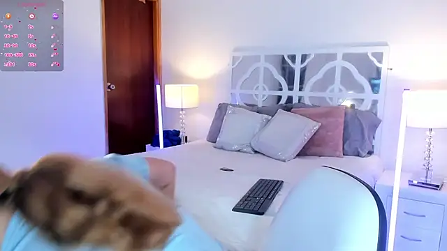 MikaelaStone online show from December 14, 2025, 11:38 am