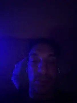 Snapshot of makezd12 chatting on September 22, 2025, 8:59 pm makezd12 online show from September 22, 2025, 8:59 pm