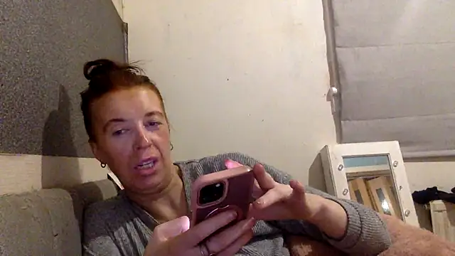 Bellababexox online show from June 1, 2026, 12:55 am