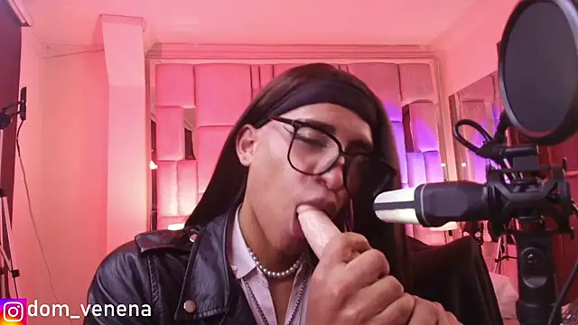 Dom venena online show from February 14, 2026, 7:25 pm