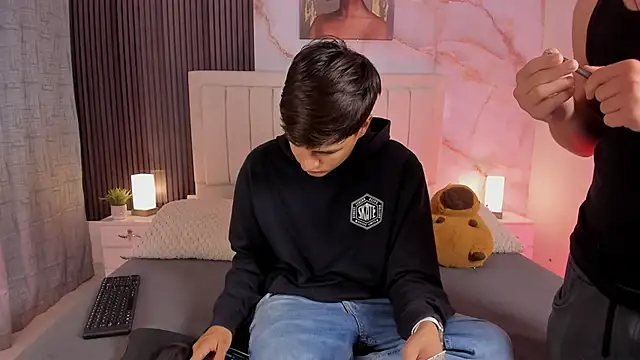 sweet petter online show from November 30, 2025, 1:45 pm