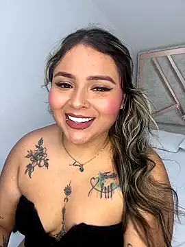 ashley-swift- online show from September 25, 2025, 8:20 am