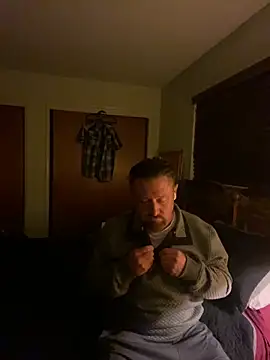 Snapshot of DAZZZ7878 chatting on October 6, 2025, 10:27 am DAZZZ7878 online show from October 6, 2025, 10:27 am