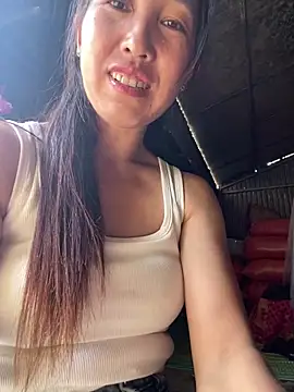Huong-Ly online show from October 18, 2025, 3:08 am