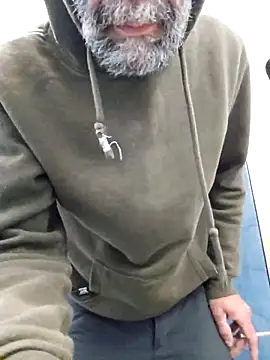 Snapshot of Stingles chatting on September 26, 2025, 6:53 am Stingles online show from September 26, 2025, 6:53 am