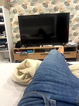 LesAmantsAE2 online show from September 18, 2025, 7:44 am